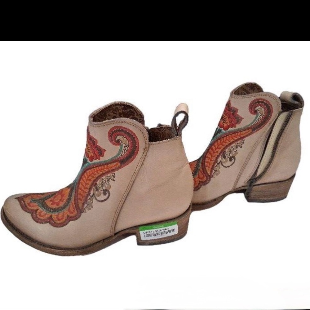 Corral Boho Embroidered Ankle Boots - Size 8 - Picture 2 of 6
